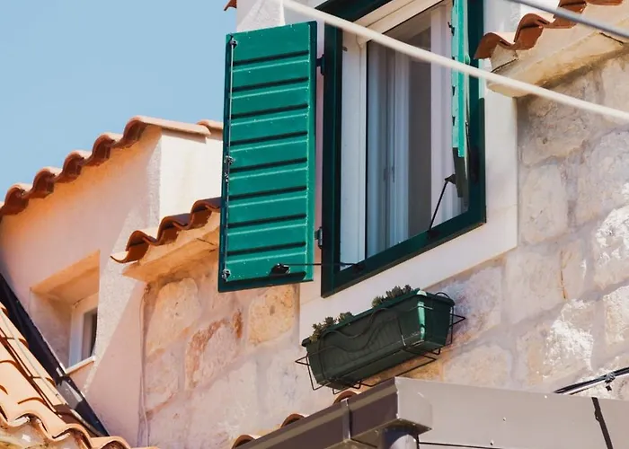 & Kartolina Lägenhet *