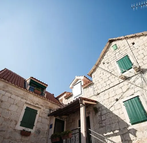 & Kartolina Lägenhet Split