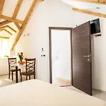 Apartments & Room Kartolina * Split