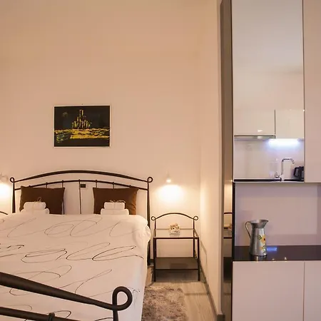 Apartments & Room Kartolina